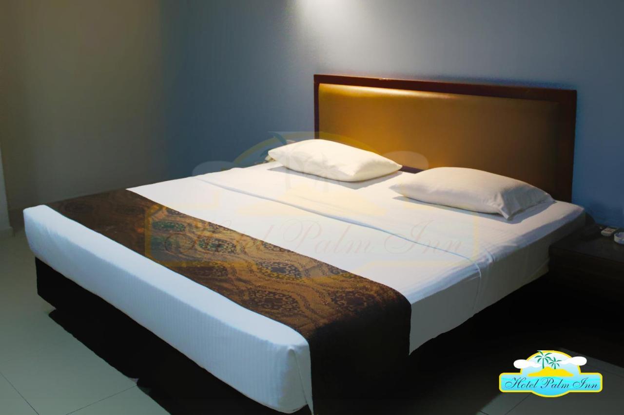 Hotel Palm Inn Бътъруърт Екстериор снимка