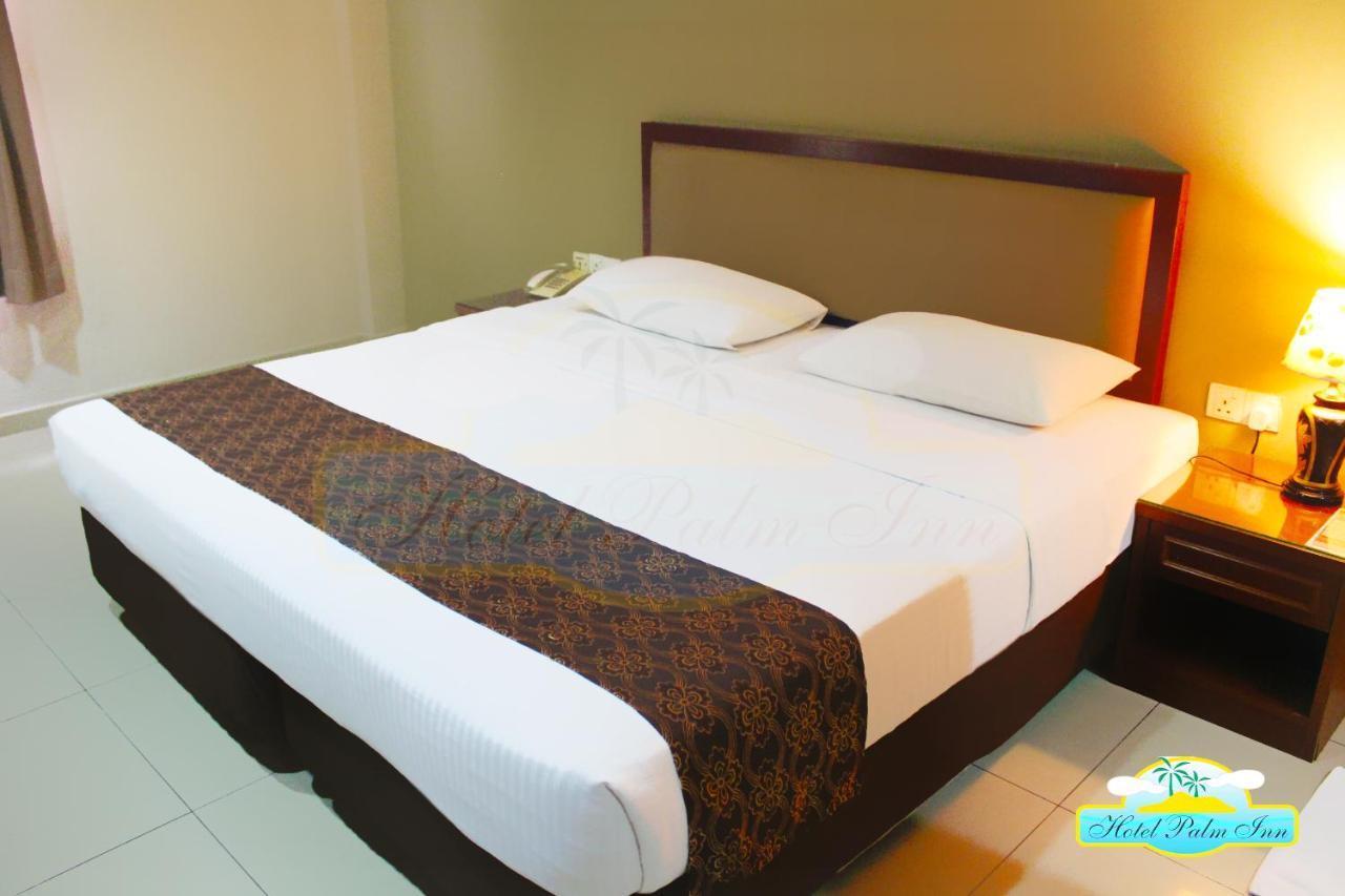 Hotel Palm Inn Бътъруърт Екстериор снимка