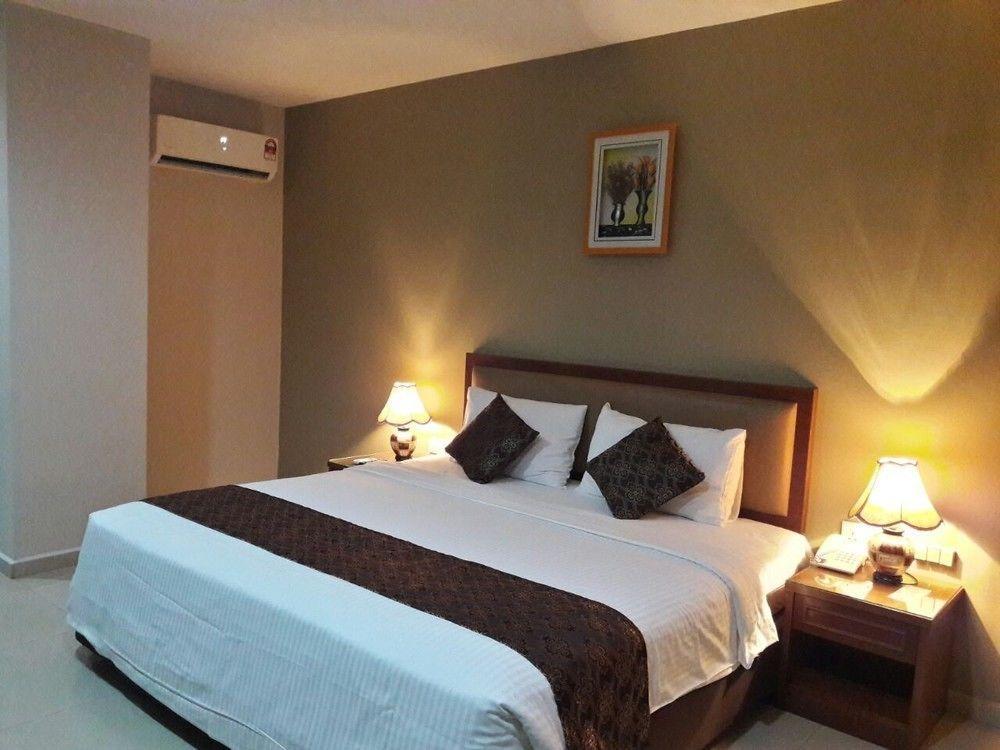 Hotel Palm Inn Бътъруърт Екстериор снимка
