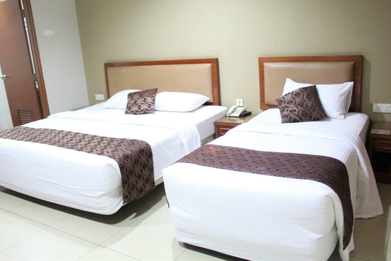 Hotel Palm Inn Бътъруърт Екстериор снимка